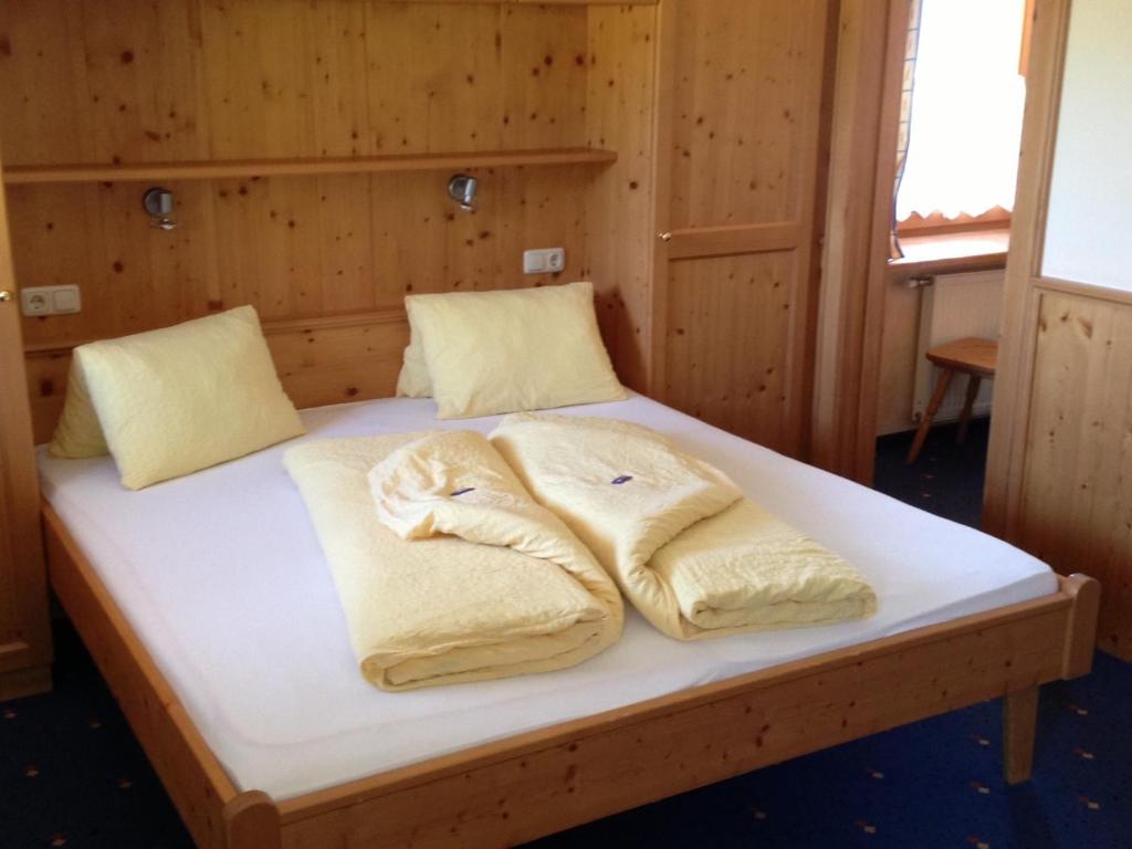 Neukirchen am Großvenediger Pension Sonneck מראה חיצוני תמונה